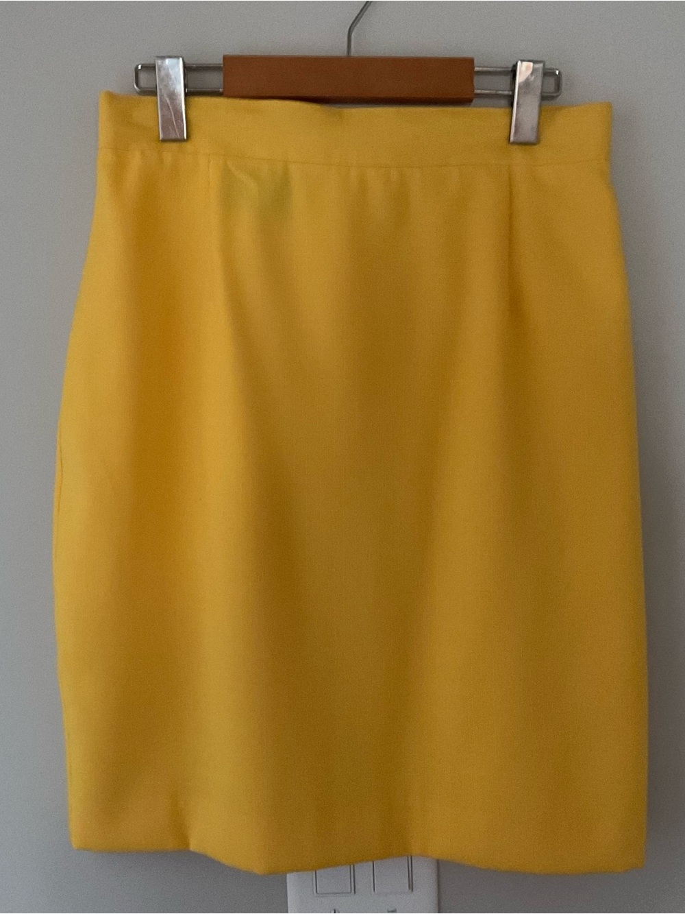 Vintage Classic Yellow Knee Length Skirt